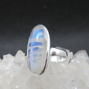 Anillo piedra luna y plata