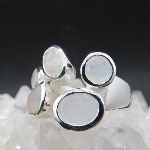 Anillo piedra luna y plata