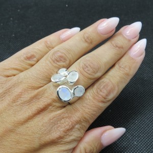 Anillo piedra luna y plata