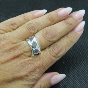 Anillo labradorita y plata