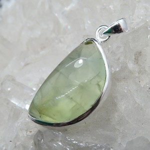 Colgante prehnita y plata