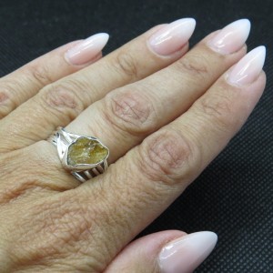 Anillo cuarzo citrino y plata