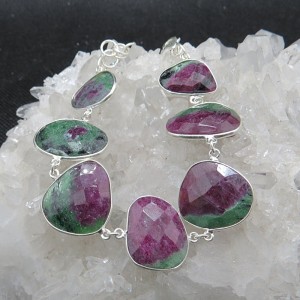 Pulsera joyería en plata de zoisita con rubí