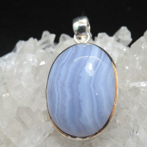 Colgante calcedonia y plata