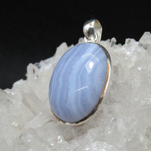 Colgante calcedonia y plata