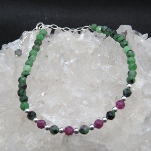 Pulsera Tobillera zoisita con rubí y plata