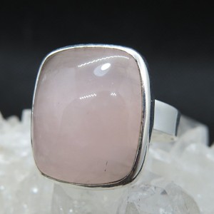 Anillo cuarzo rosa y plata