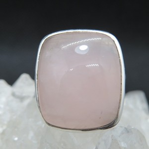 Anillo cuarzo rosa y plata