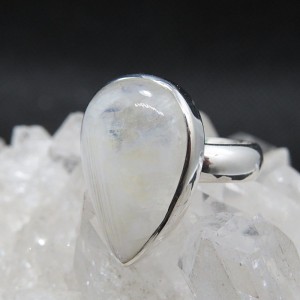 Anillo piedra luna y plata