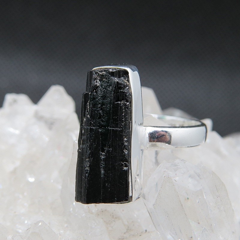 Anillo turmalina y plata