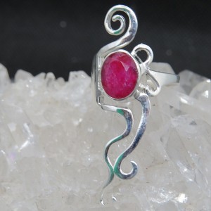 Anillo rubí y plata