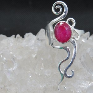 Anillo rubí y plata