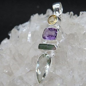 Colgante Prasiolita y Piedras Semipreciosas y plata