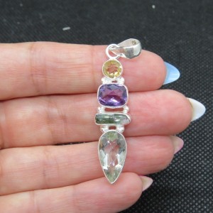 Colgante Prasiolita y Piedras Semipreciosas y plata