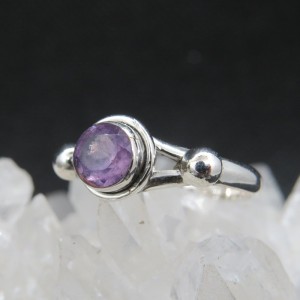 Anillo amatista y plata