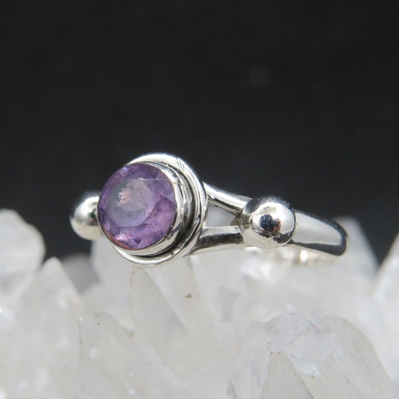 Anillo amatista y plata