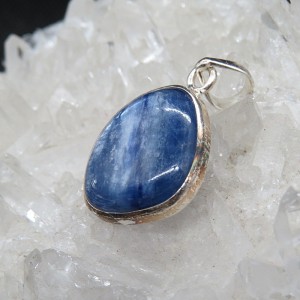 Colgante cianita y plata