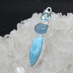 Colgante larimar, aguamarina, topacio y plata
