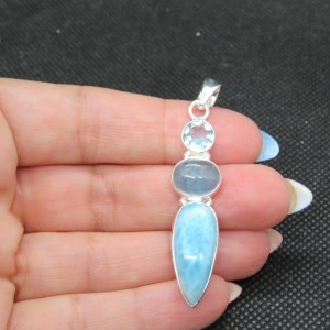 Colgante larimar, aguamarina, topacio y plata