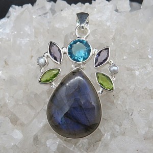 Colgante Labradorita y piedras semipreciosas y plata
