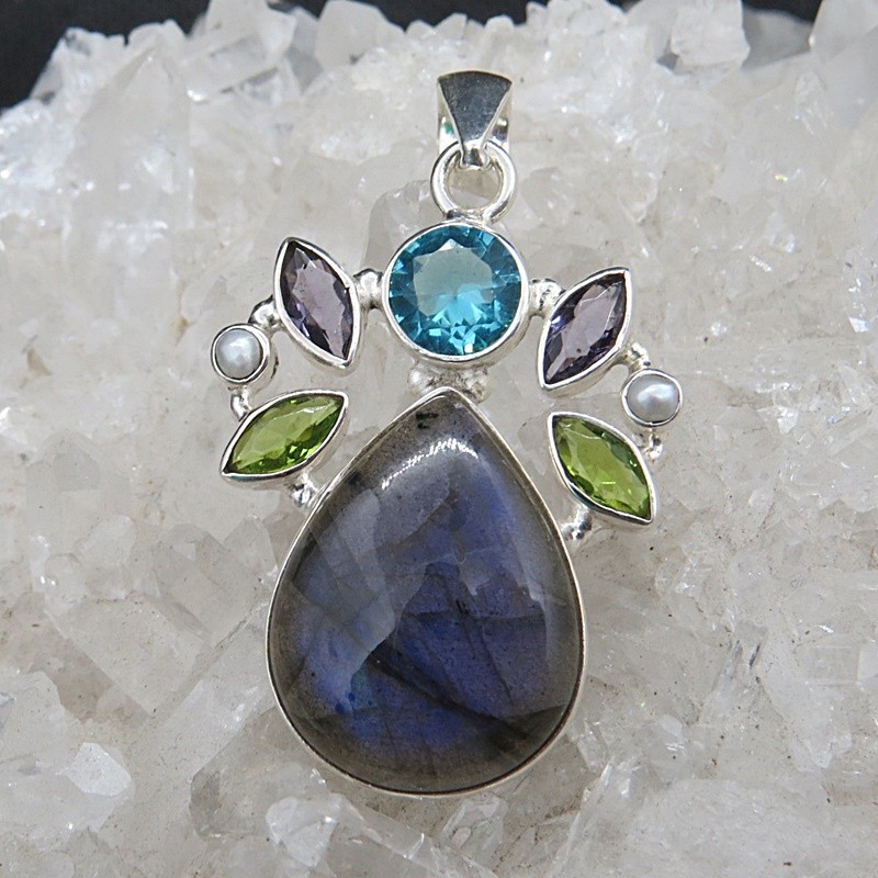 Colgante Labradorita y piedras semipreciosas y plata