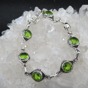 Pulsera joyería en plata olivino