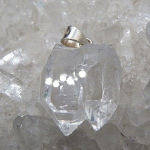 Colgante drusa cuarzo cristal de roca y plata