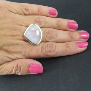 Anillo piedra luna y plata