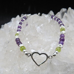 Pulsera corazón de amatista y olivino