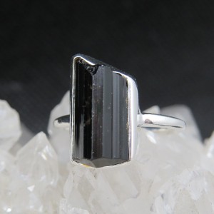 Anillo turmalina y plata