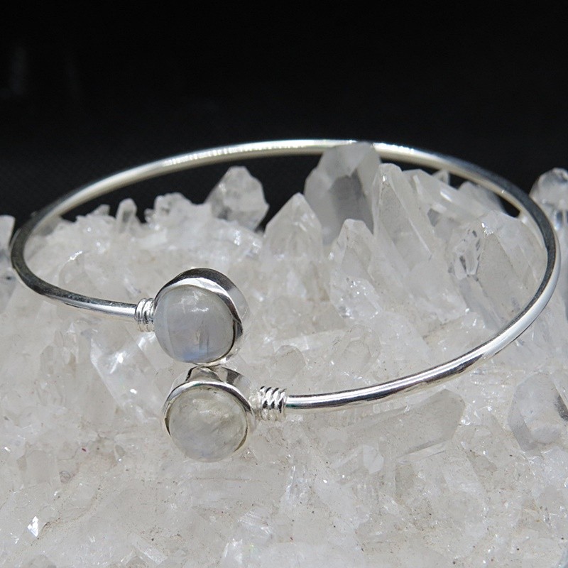 Pulsera rígida joyería en plata piedra luna