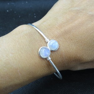 Pulsera rígida joyería en plata piedra luna
