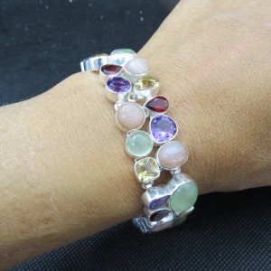 Pulsera joyería en plata de piedras semipreciosas