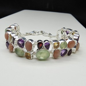 Pulsera joyería en plata de piedras semipreciosas