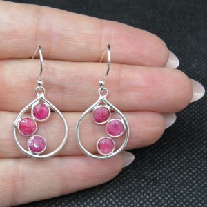 Pendientes rubí y plata