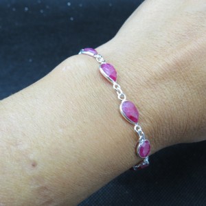 Pulsera joyería en plata de rubí