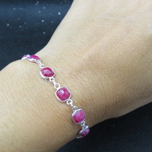 Pulsera joyería en plata de rubí