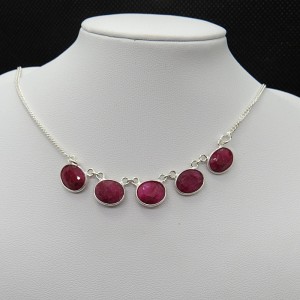 Collar joyería en plata de rubí