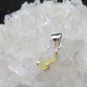 Colgante ópalo blanco y plata