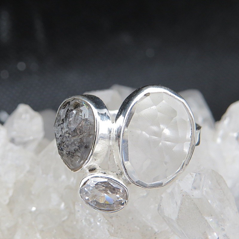Anillo cuarzo turmalinado, cuarzo cristal de roca y plata
