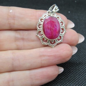 Colgante rubí y plata