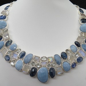 Collar joyería en plata calcedonia, cianita, piedra luna y topacio