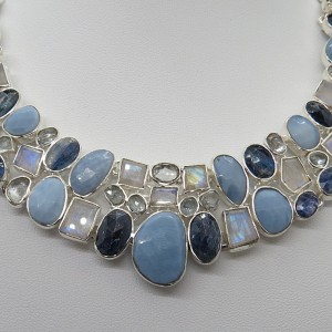 Collar joyería en plata calcedonia, cianita, piedra luna y topacio