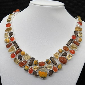 Collar joyería en plata de Jaspe abejorro y varias piedras semipreciosas