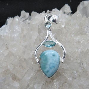 Colgante larimar, topacio y plata