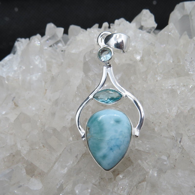 Colgante larimar, topacio y plata