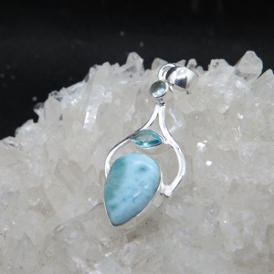 Colgante larimar, topacio y plata