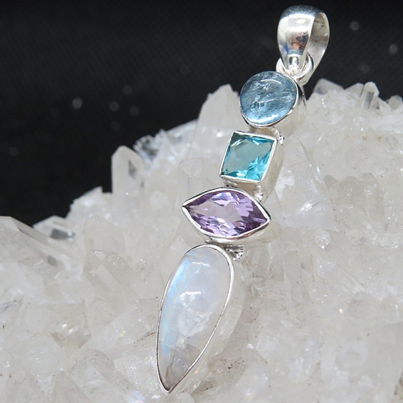 Colgante piedra luna y piedras semipreciosas
