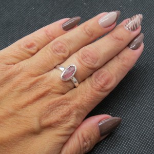 Anillo turmalina rosa y plata