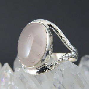 Anillo cuarzo rosa y plata